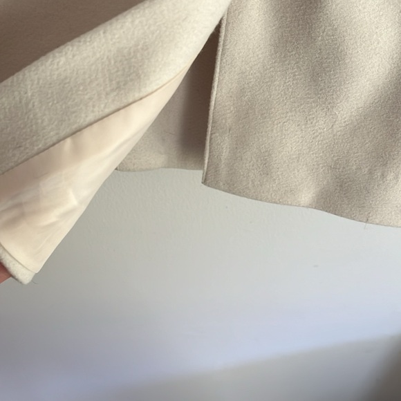 Missguided off white blazer size 4 oversized
felt blazer bin 33 GUC - Picture 7 of 9